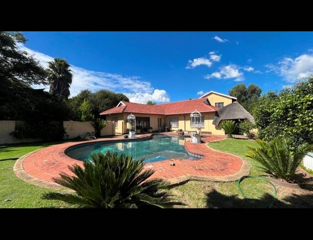 3 BEDROOM HOUSE FOR SALE IN BRACKENDOWNS